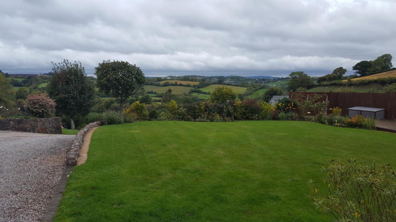 Immaculate 1-Bed Lodge Newton Abbot Torquay Kingskerswell Exterior photo