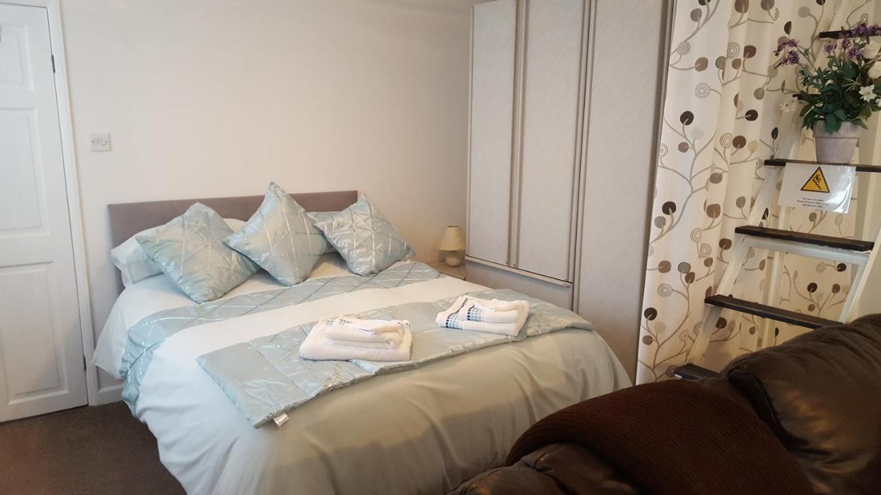 Immaculate 1-Bed Lodge Newton Abbot Torquay Kingskerswell Exterior photo