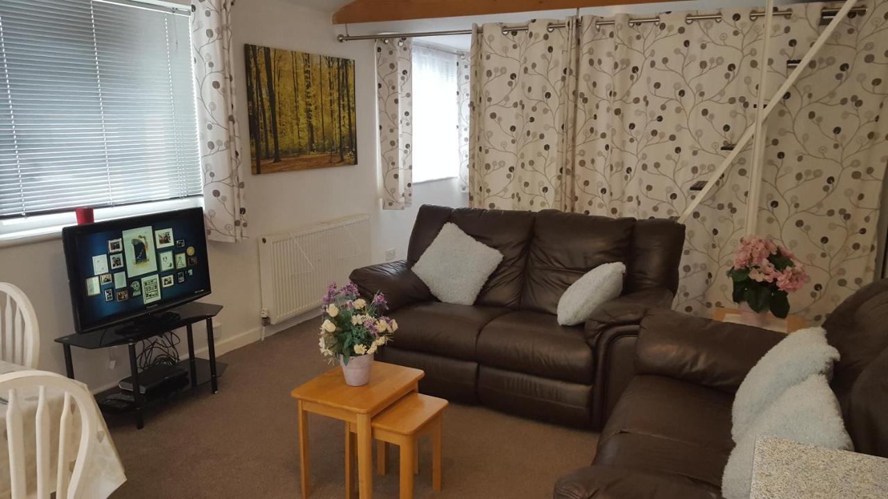 Immaculate 1-Bed Lodge Newton Abbot Torquay Kingskerswell Exterior photo